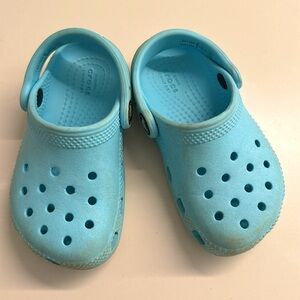 Toddler crocs